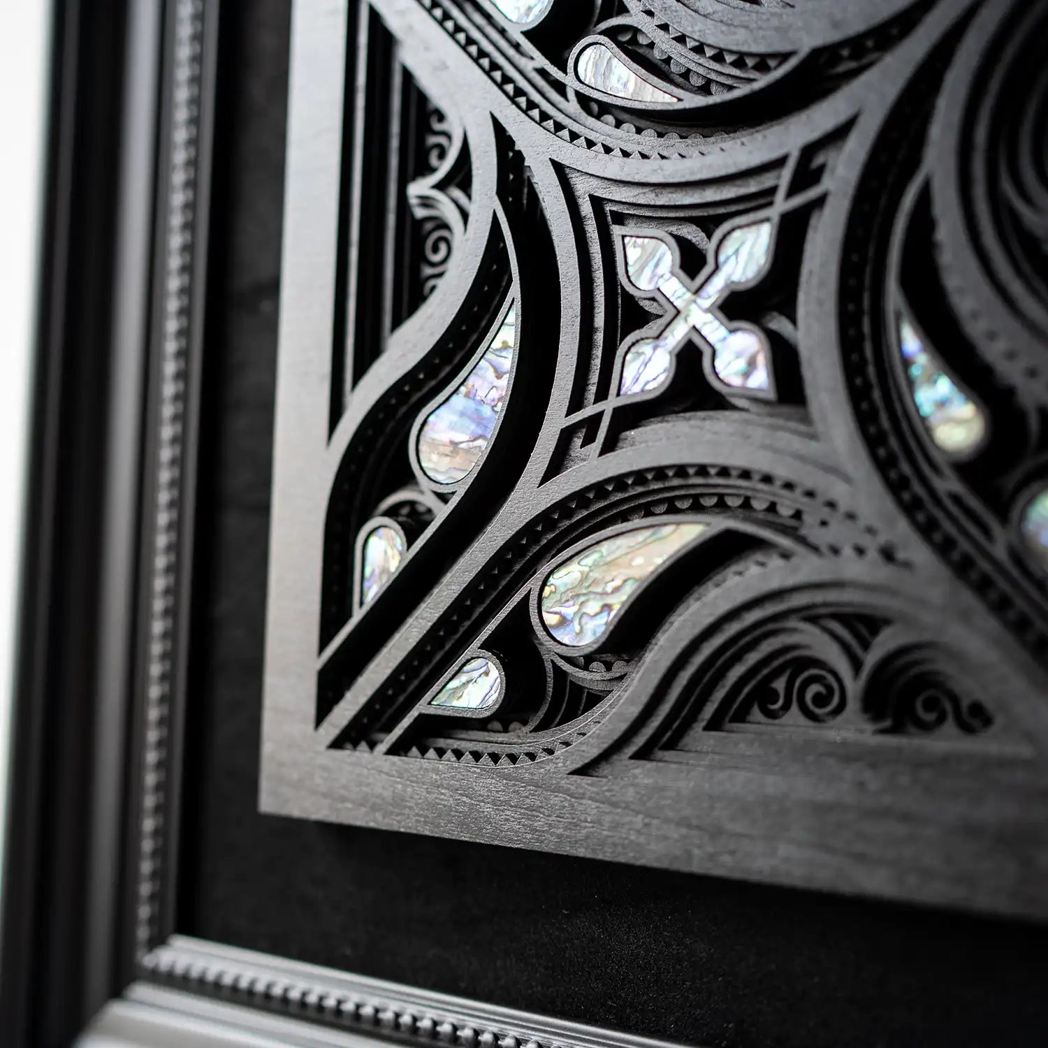Aurora Rose detail