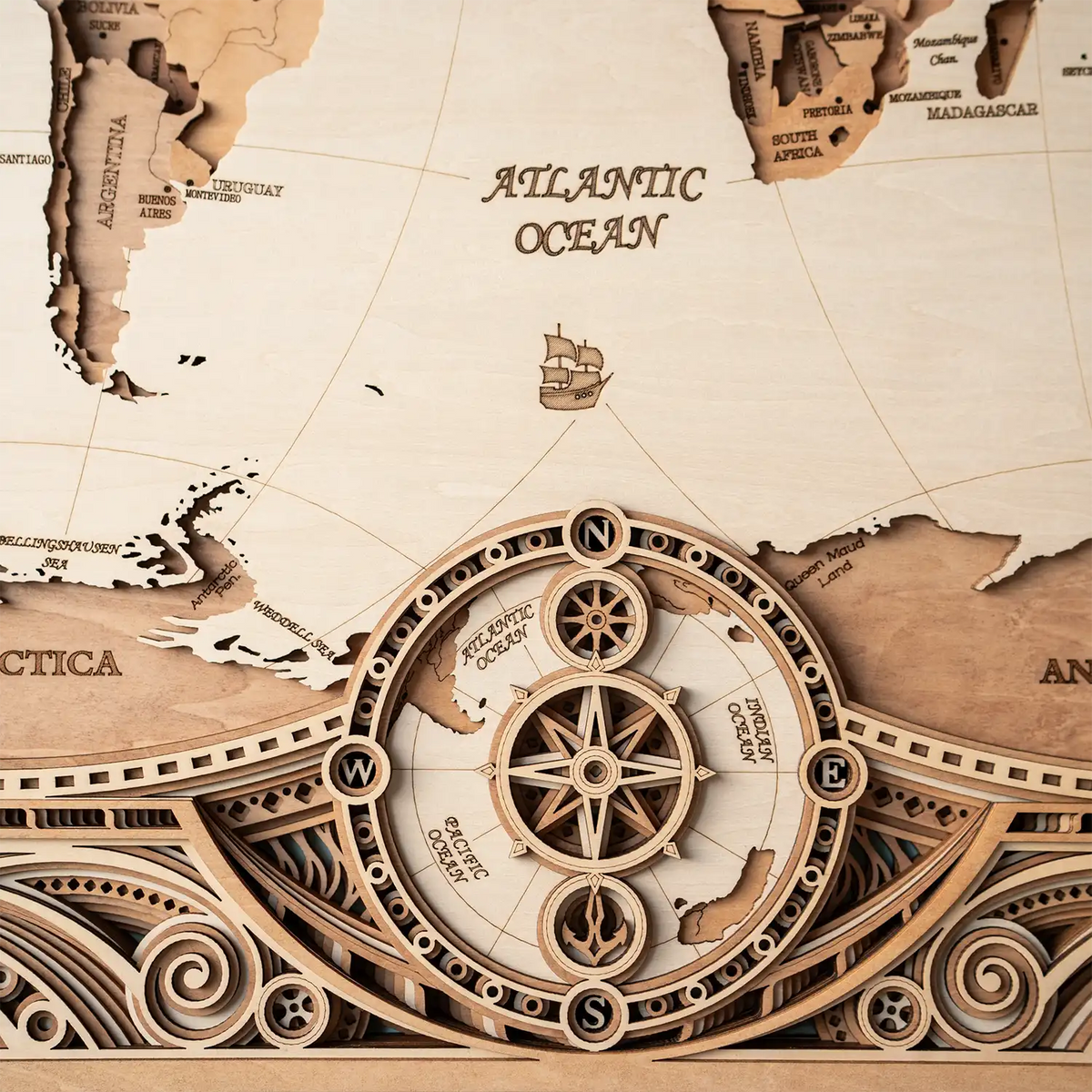 Grand Navigator Panoramic detail