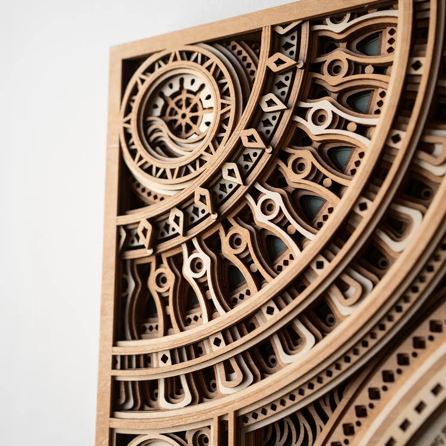 Grand Navigator Panoramic detail